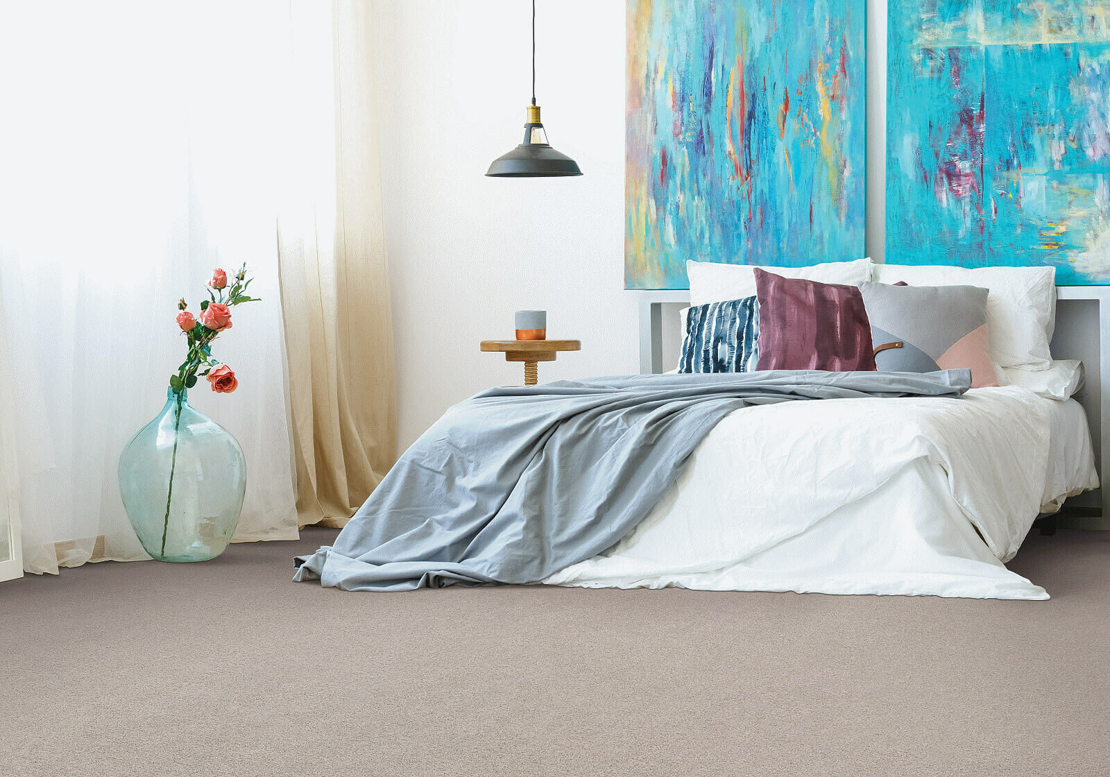 Bedroom carpet floor | Roger's Flooring